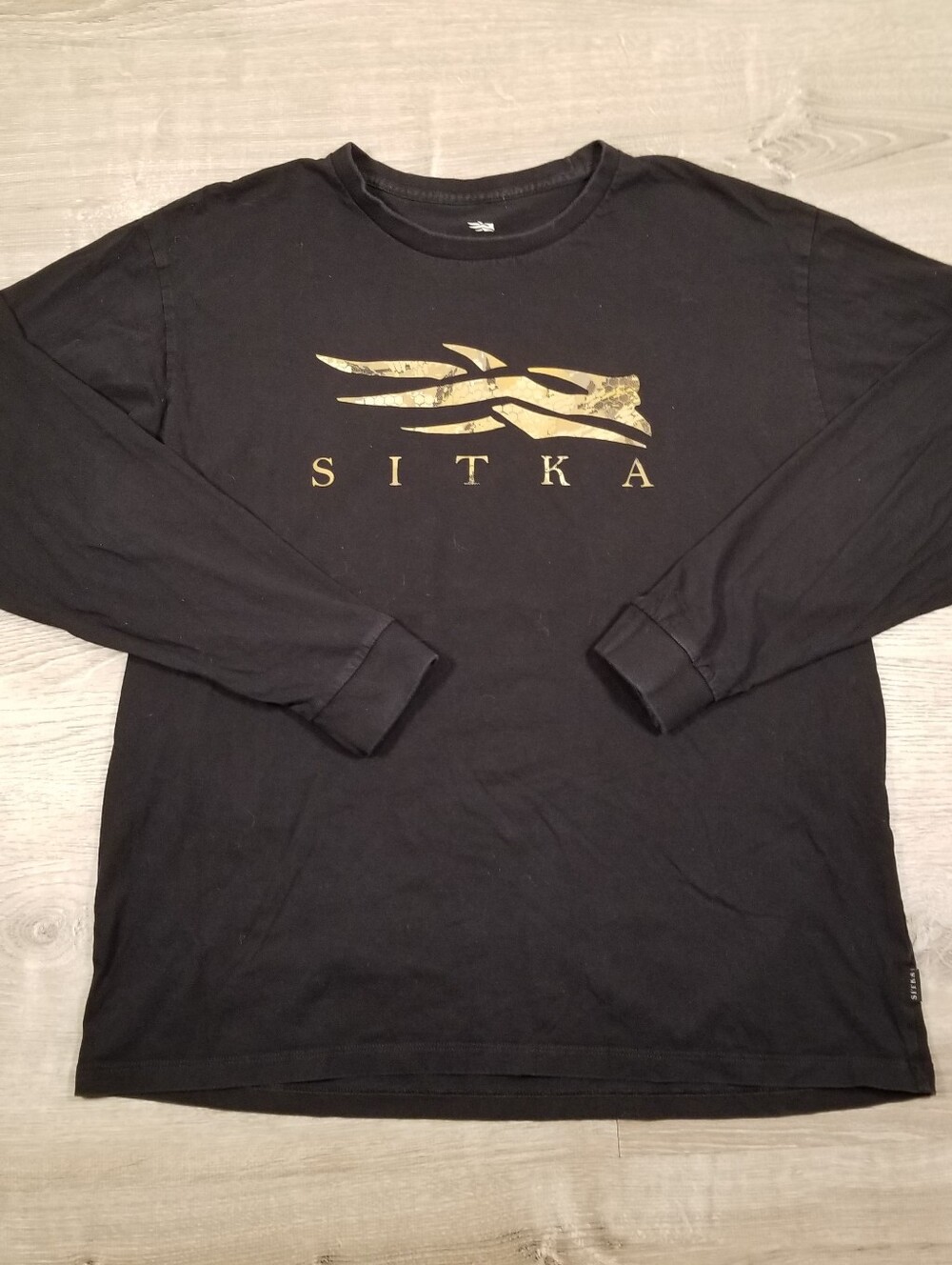 Sitka Men's Long Sleeve T Shirt Size XL Black Camo Logo Hunting Outdoors